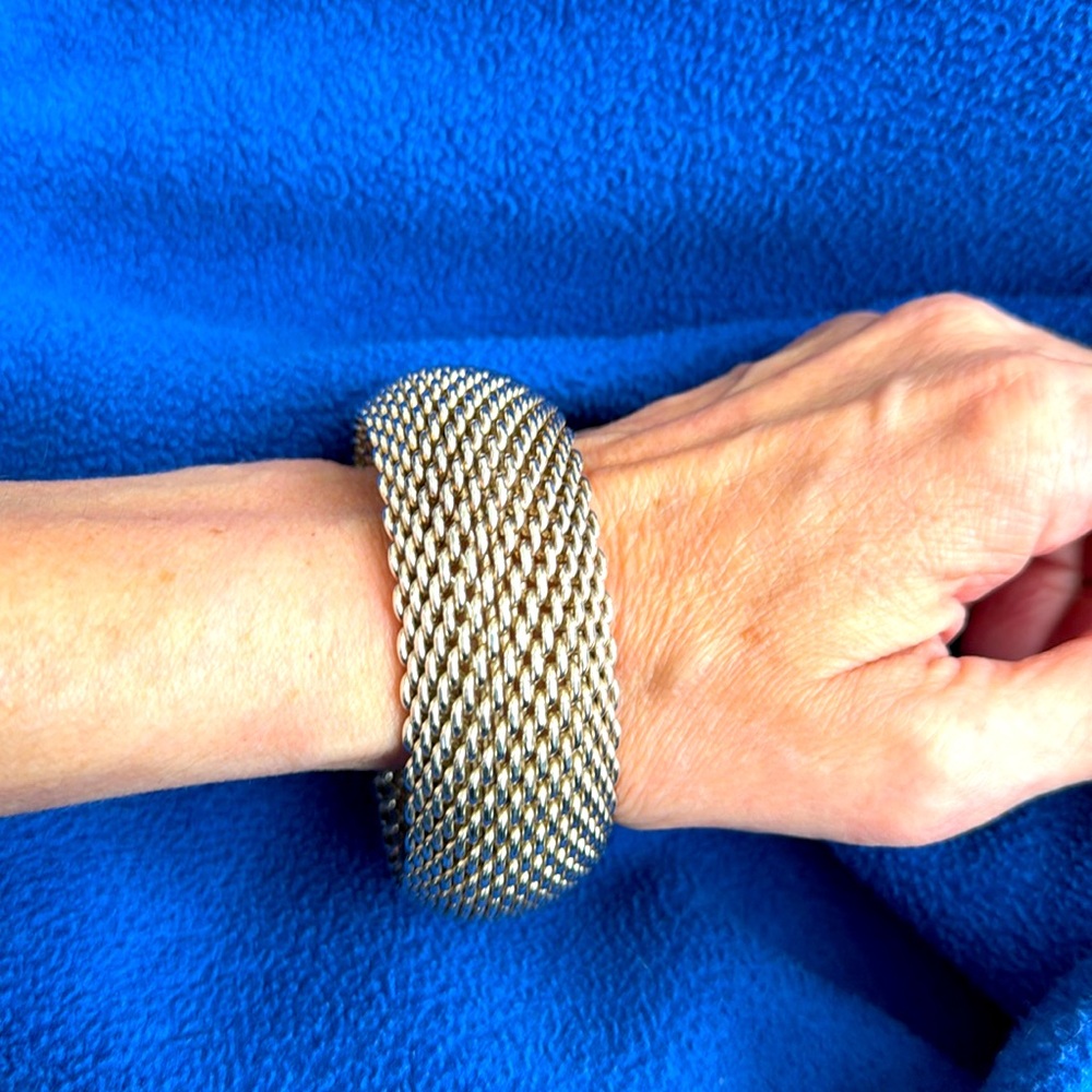 Authentic Tiffany Somerset Sterling silver bracelet bangle with pouch & box